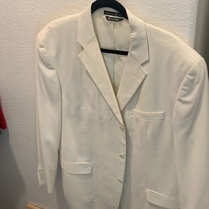 White/cream Beverley Hills Polo Club sport coat Like New